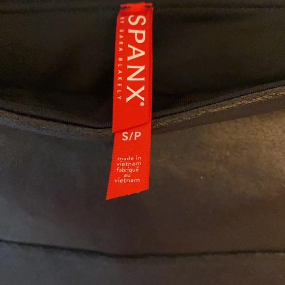 Spanx Faux Leather Legging - Picture 3 of 3